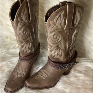 Durango boots brand new